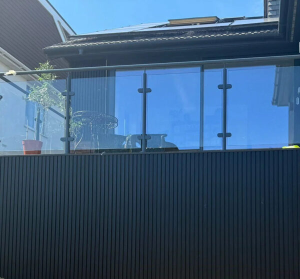 3.6m Composite Slat Wall - Charcoal - Image 4